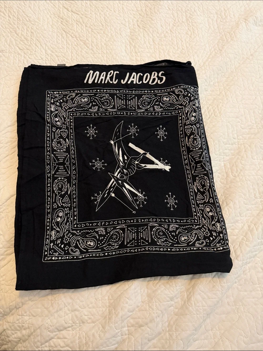Marc Jacobs Black and White Bandana-Print Scarf Blanket Size 35/65